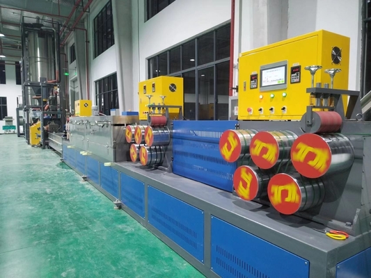 450KG/H PET Plastic Tape Making Machine Bottle Flakes Material With Strap Width 9-32mm